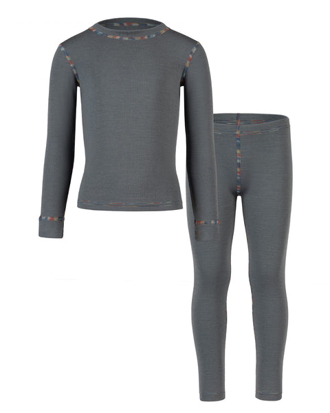 Front view of the kids' menique merino 250gsm two piece set of long sleeve top and pants, in perfect gray color, white background.