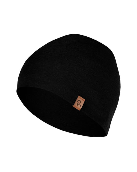 the menique kids&#39; merino beanie in the color black, white background.