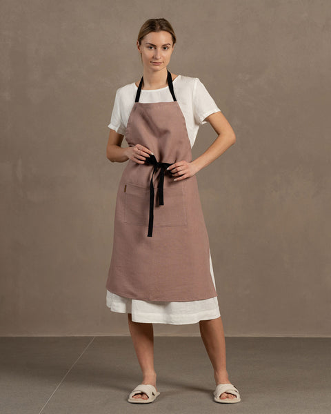 Linen Adjustable Apron in faded rose
