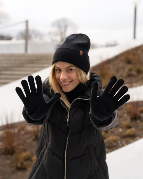 Women&#39;s Knitted Beanie &amp; Gloves 2-Piece Set Black
