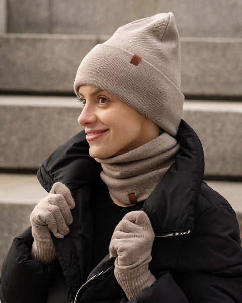 Women&#39;s Knitted Beanie, Gaiter &amp; Gloves 3-Piece Set