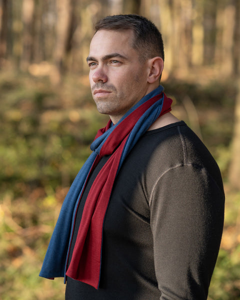menique Men&#39;s Merino Scarf Denim/Royal Cherry Color
