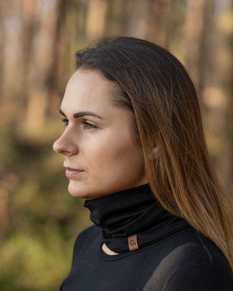 menique Women&#39;s Merino Neck Gaiter Black Color